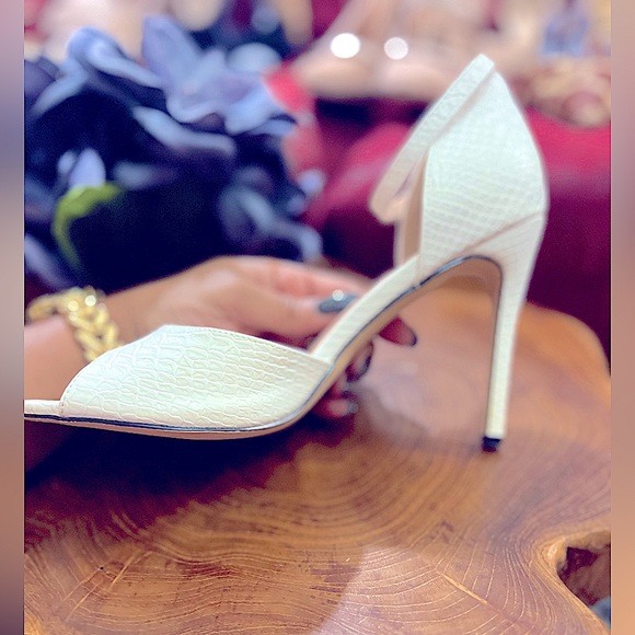 Mary-Jane style White Snakeskin Peep-Toe Stiletto Heels - Picture 5 of 16